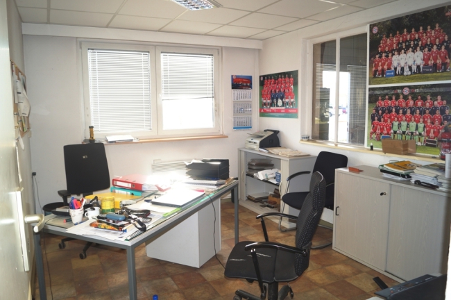 Büro 1