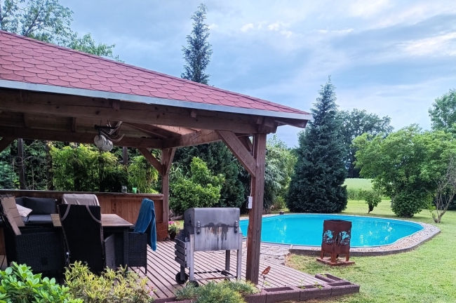 überdachte Sitzecke