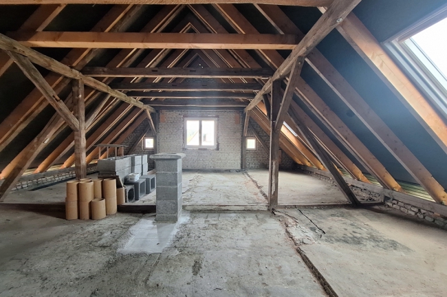 unausgebautes Dachgeschoss