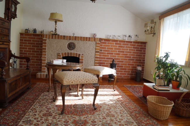 Seitenflügel OG Kaminzimmer