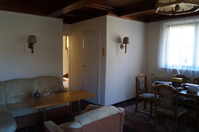 Vorderhaus EG Wohnzimmer