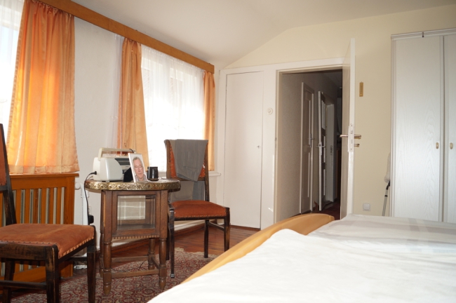 Seitenflügel OG Schlafzimmer